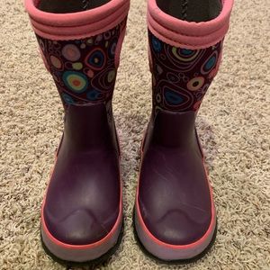 Bogs kids boots size 7 EUC